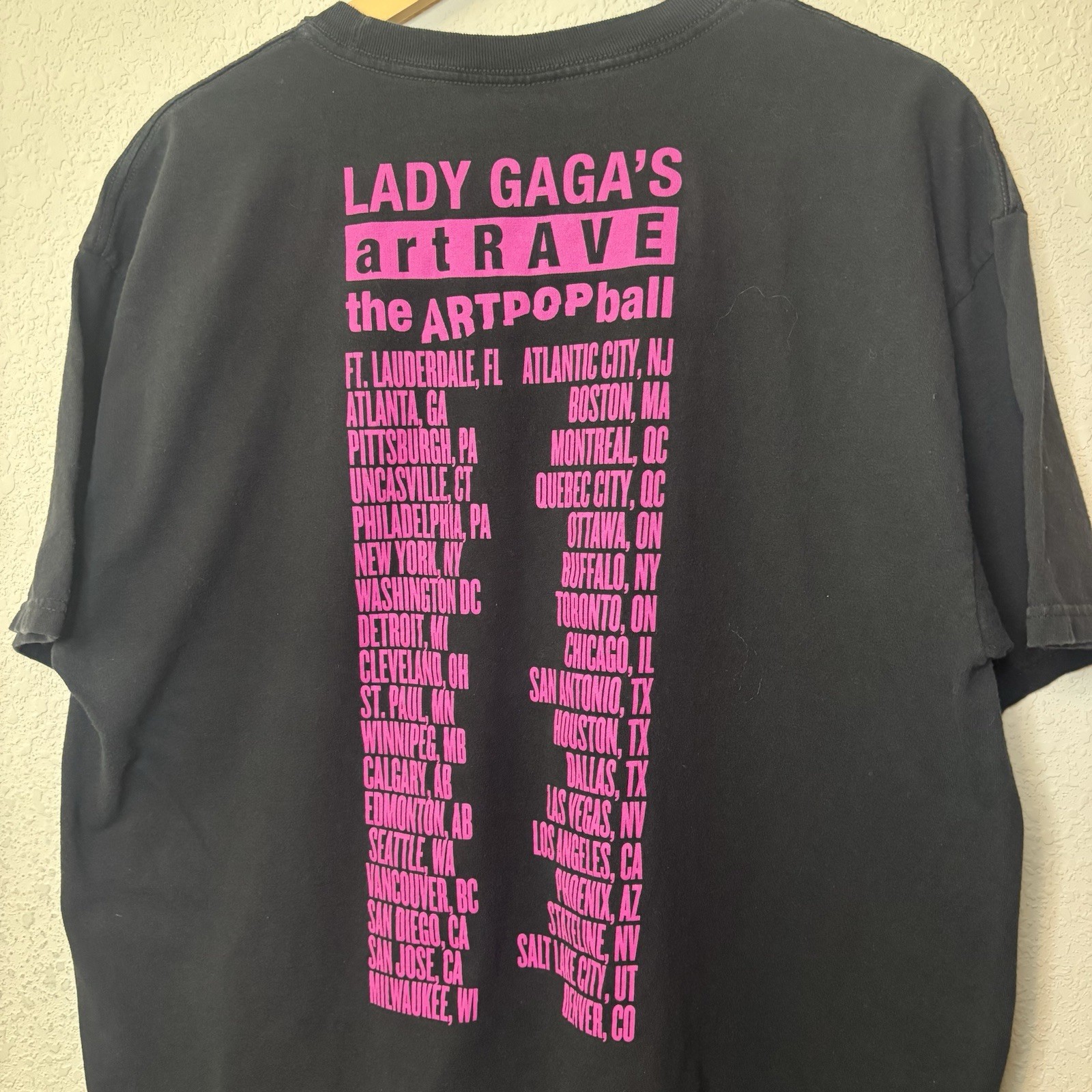 Lady Gaga Art Rave The Artpop Ball Tour T-Shirt Men’s XL Music Pop Rare