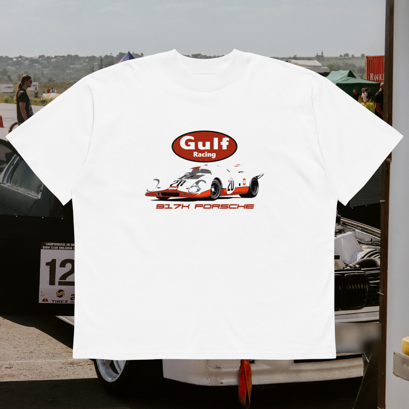 Vintage 90s Gulf Racing Porsche 956 T-Shirt White Oversized Sports Car Cotton