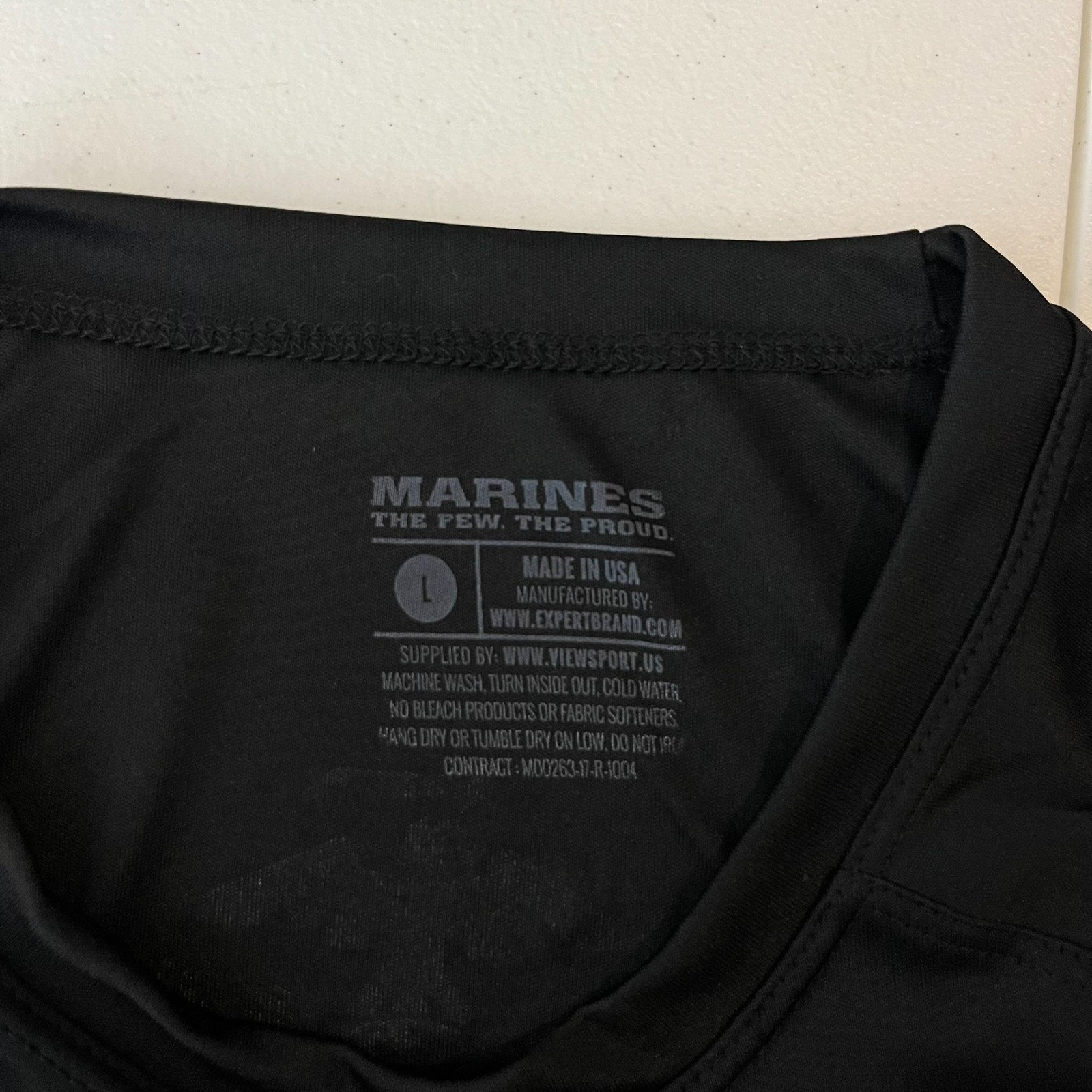 USMC Marines Short Sleeve T-Shirt Men’s Size L Black Moisture Wicking USA NWOT