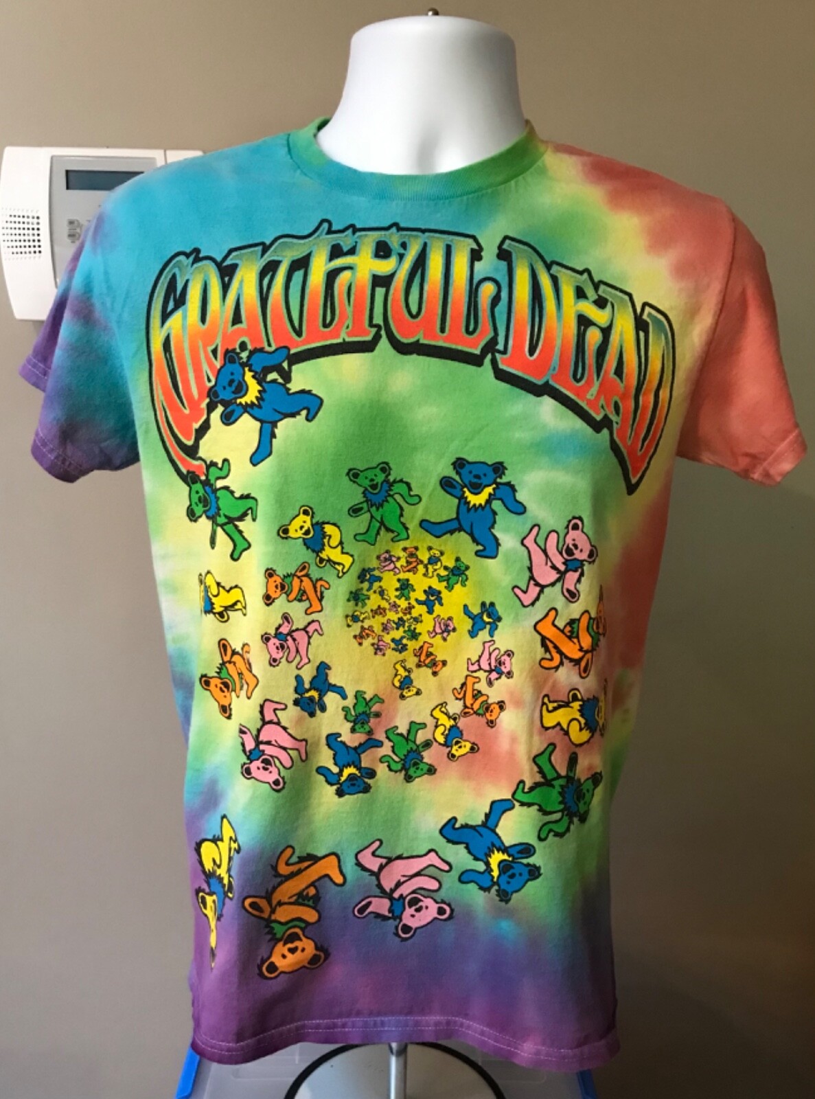 2015 Grateful Dead Productions Dancing Bears Tye-Dye T-Shirt – Size S (34/36)