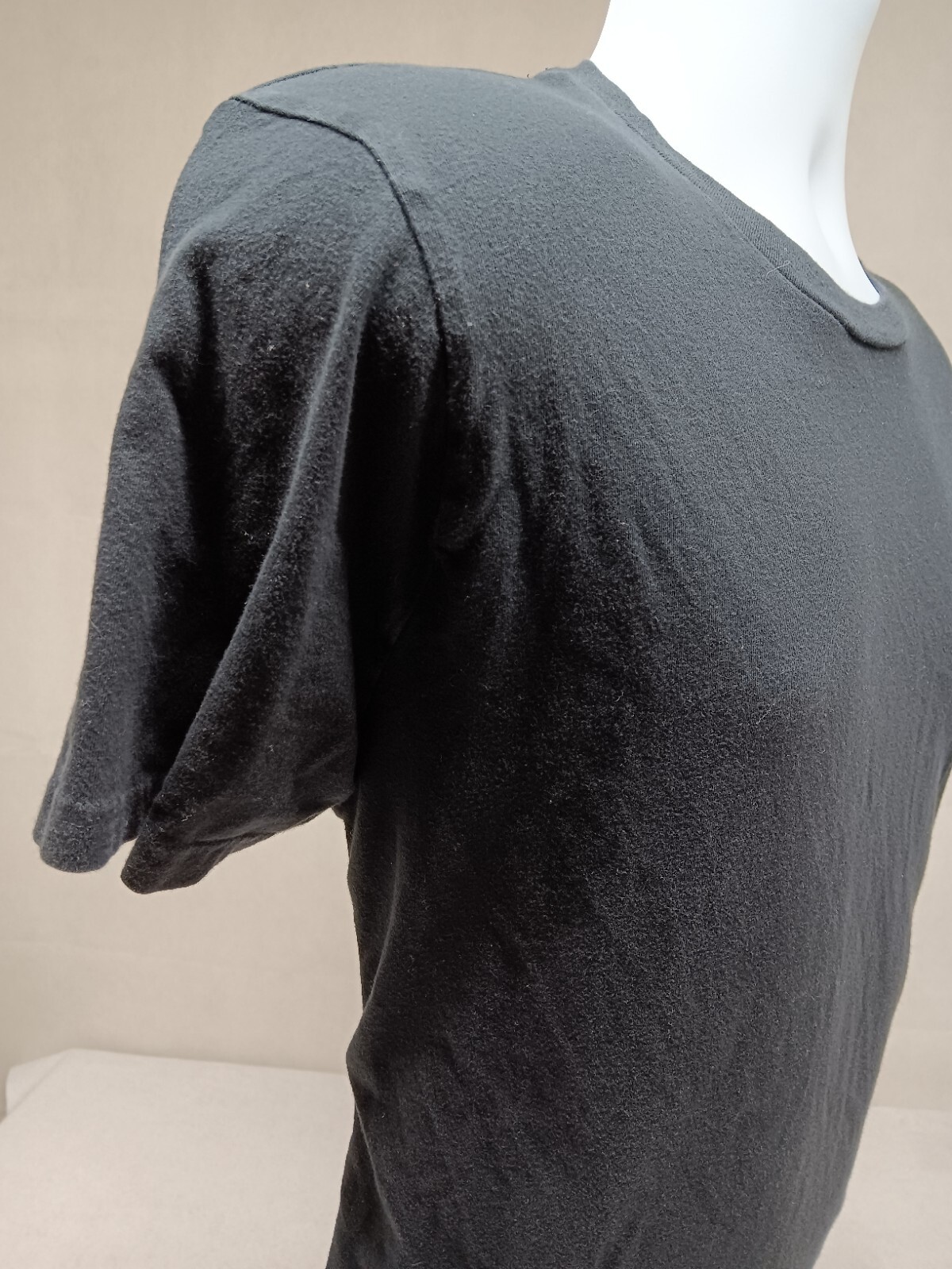 HOLLISTER MENS EXTRA LARGE XL BLACK MUST HAVE COLLECTION SHORT SLEEVE T-SHIRT