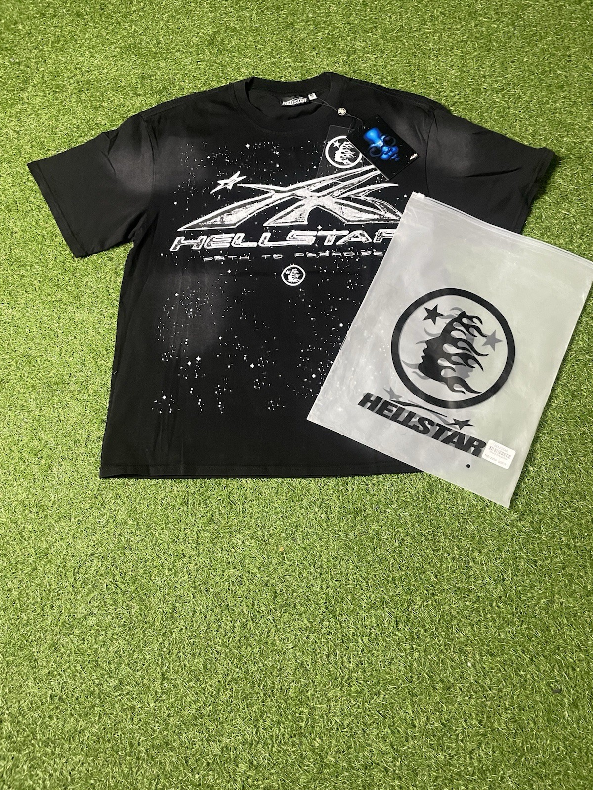 Hellstar Men’s Graphic Logo Crew Neck Short Sleeve T-Shirt Black S