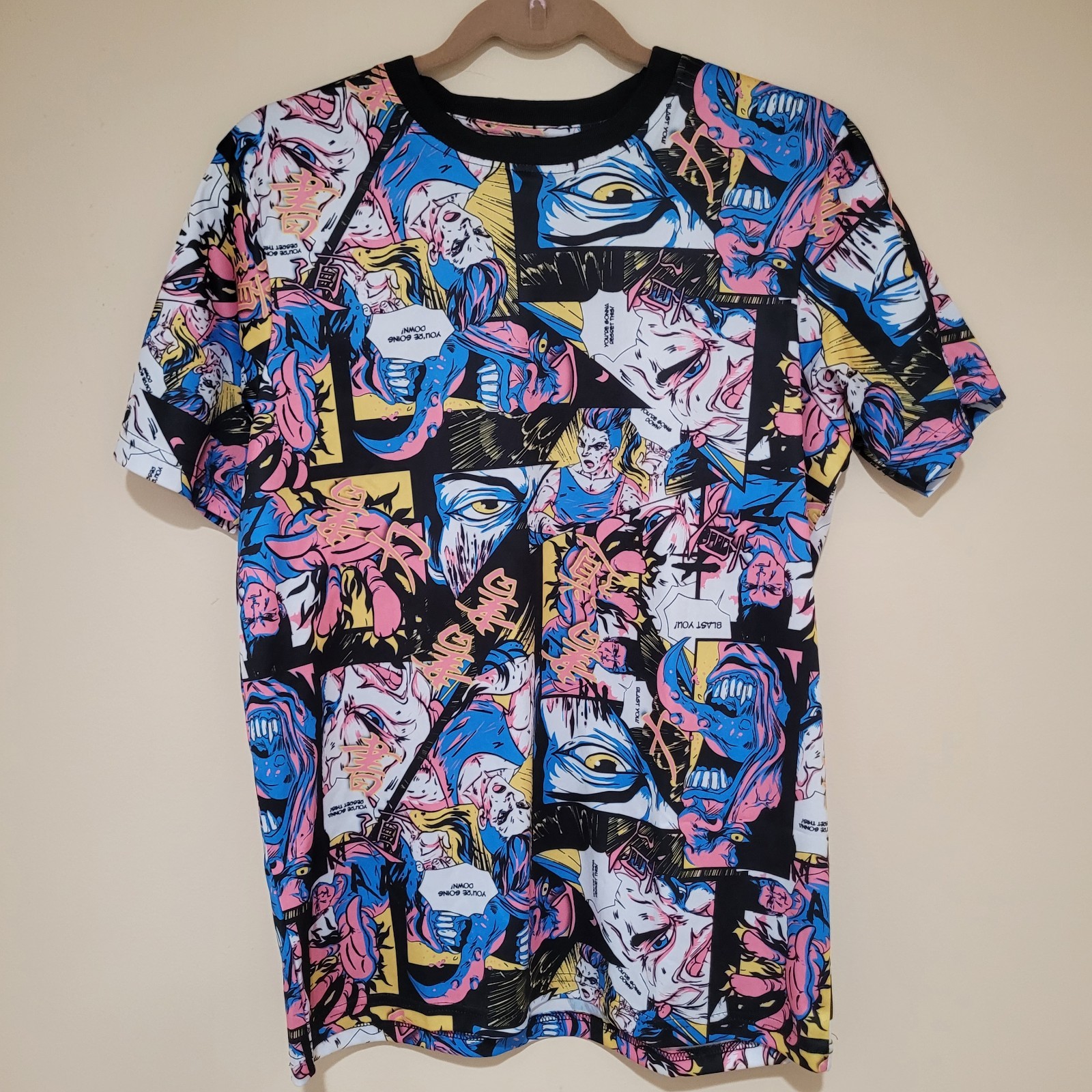Fresh Prints Manga Graphic T-Shirt Mens Small Anime Comic All Over Print Tee