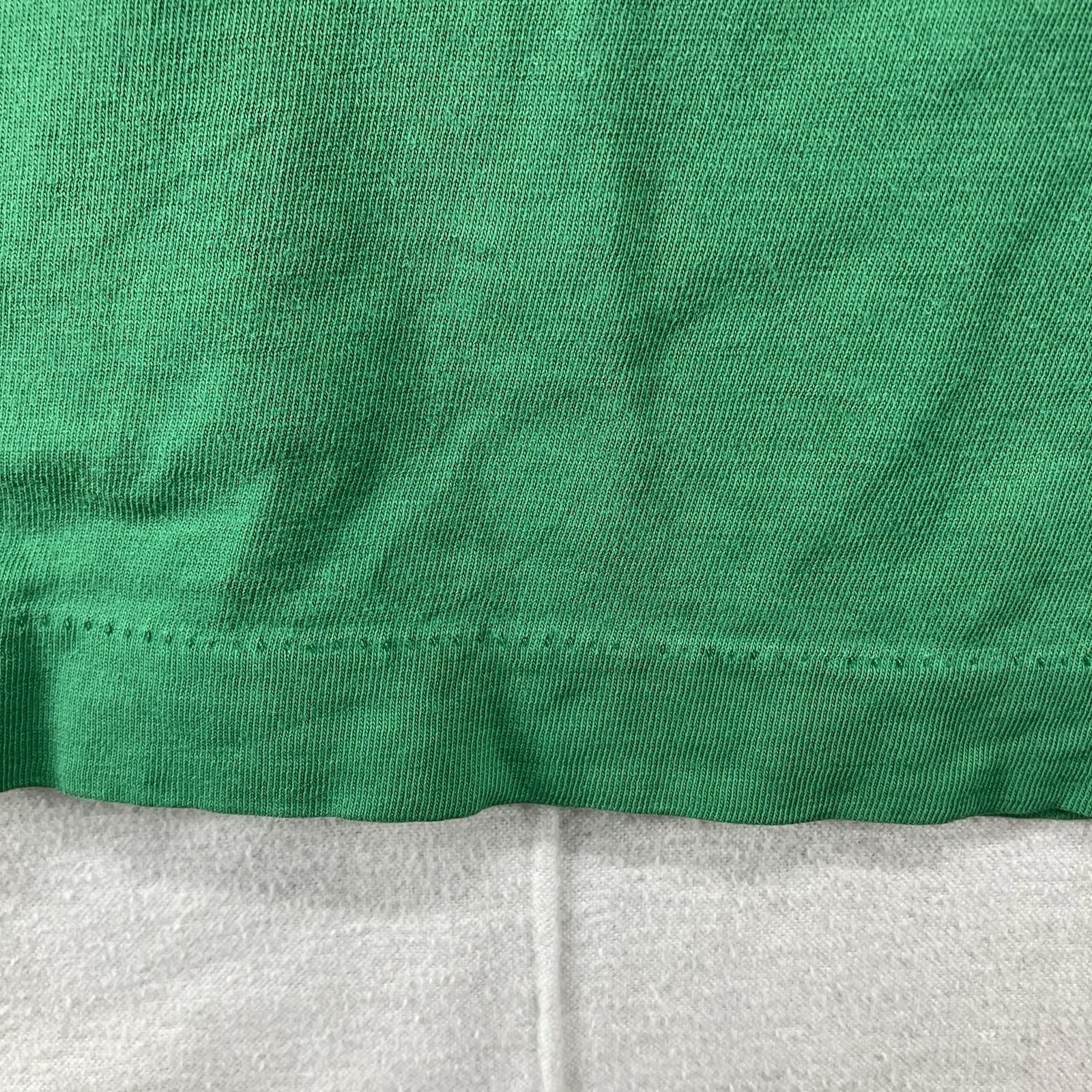 Retro Vintage American Eagle Outfitters Pocket Tee Large Single Stitched Thin
