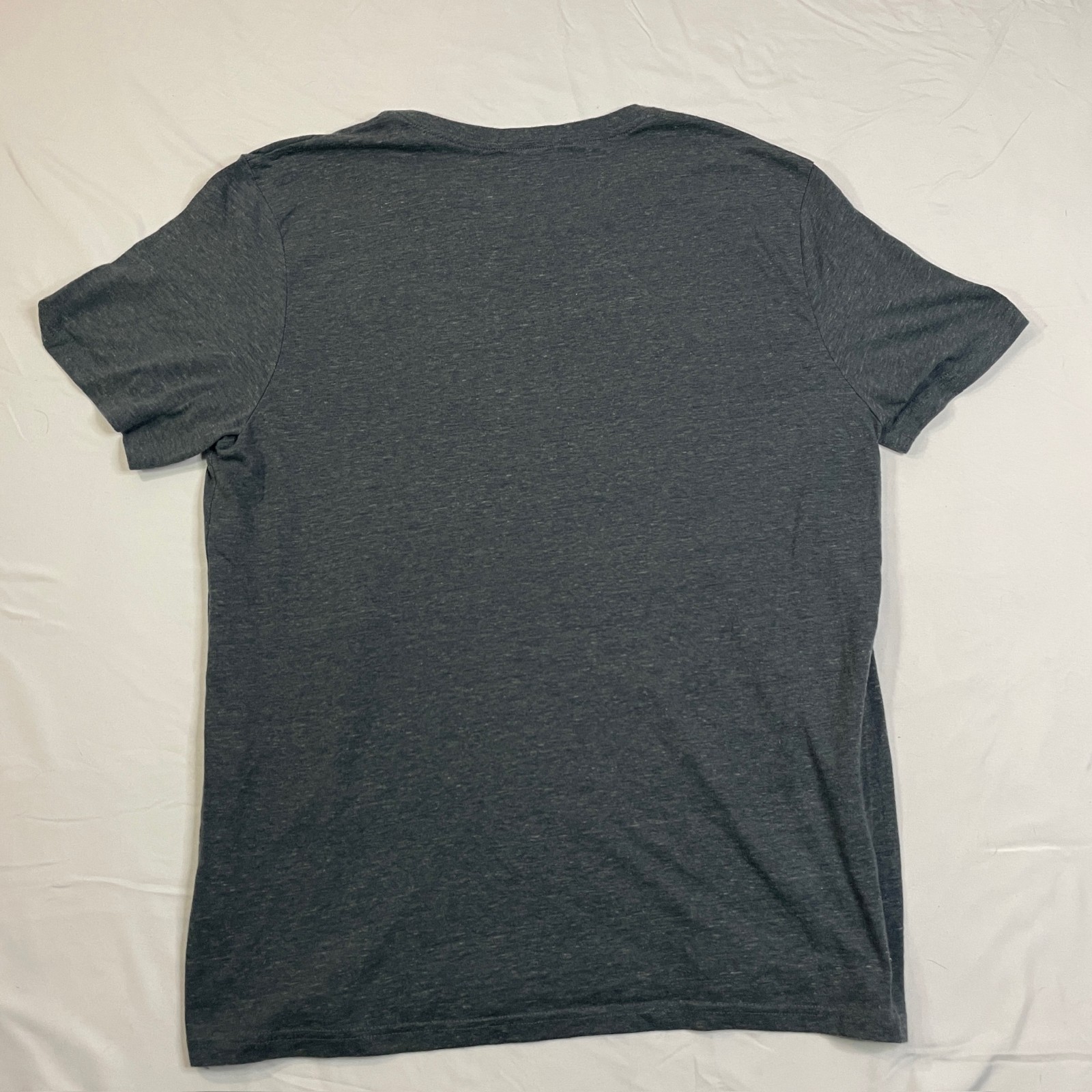 Threads 4 Thought Men’s LARGE V-Neck Tee Recycled Polyester Blend Charcoal Grey
