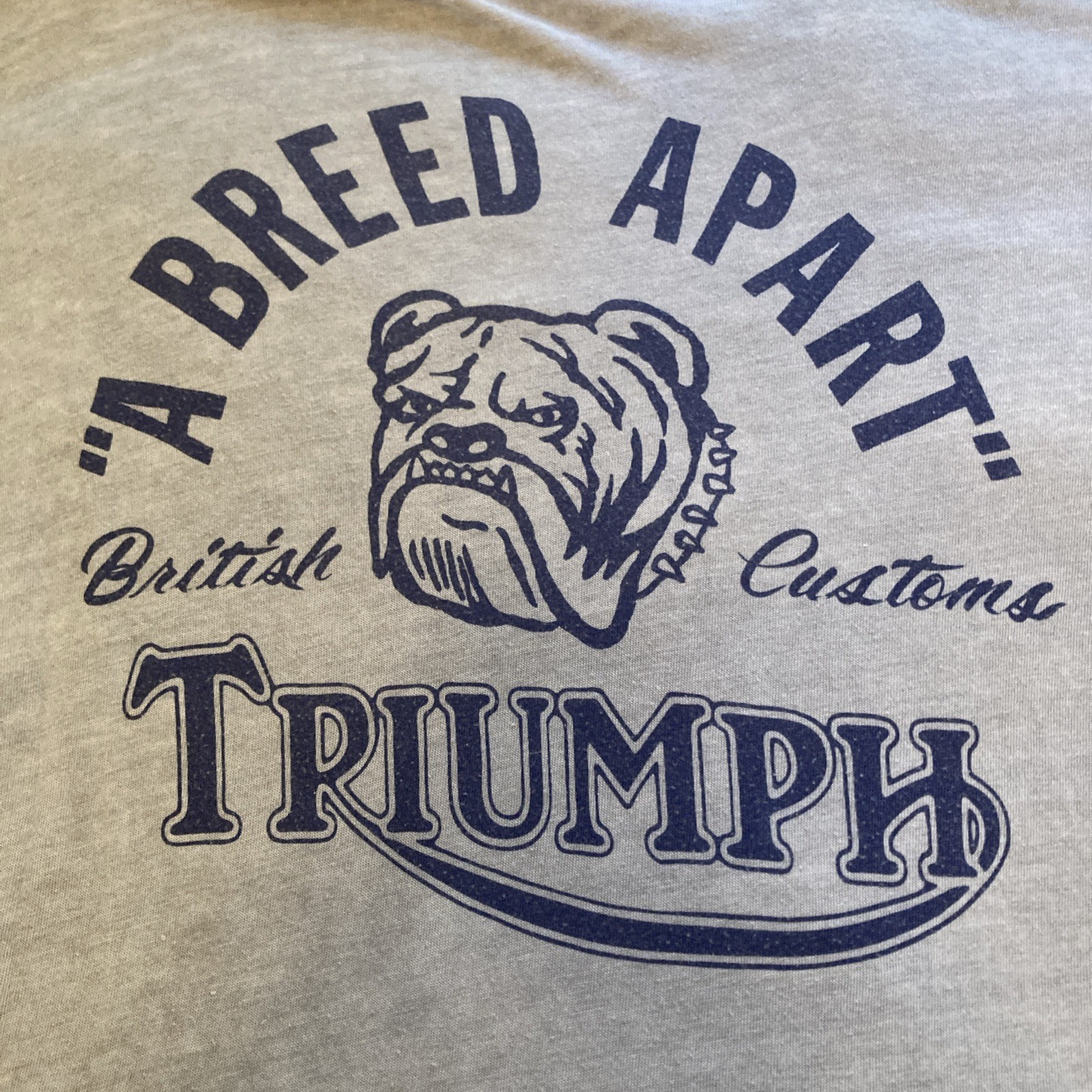 Triumph Motorcycles- Bulldog A Breed Apart Gray T Shirt Mens XL British Customs