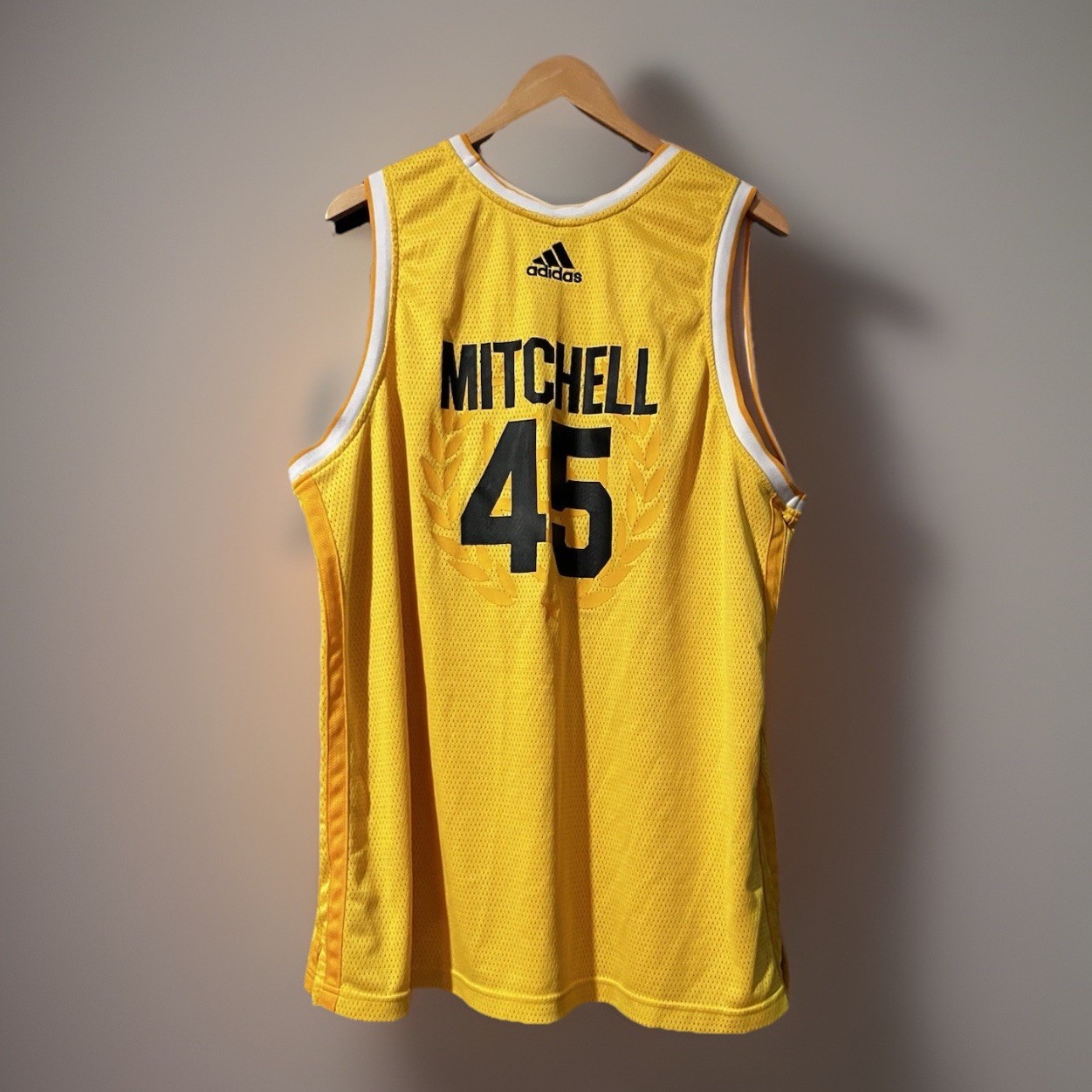Adidas Bel-Air Academy Jersey Mitchell 45 Basketball Men XXL Yellow D.O.N. Tank