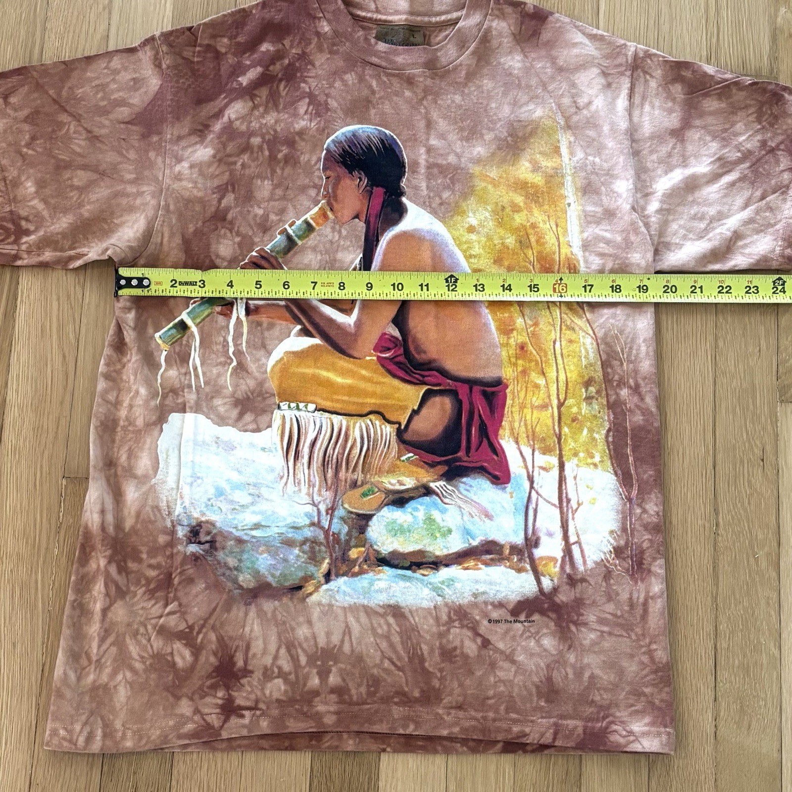 Vintage 1997 The Mountain Native American Flute Player T Shirt L Leather Tag