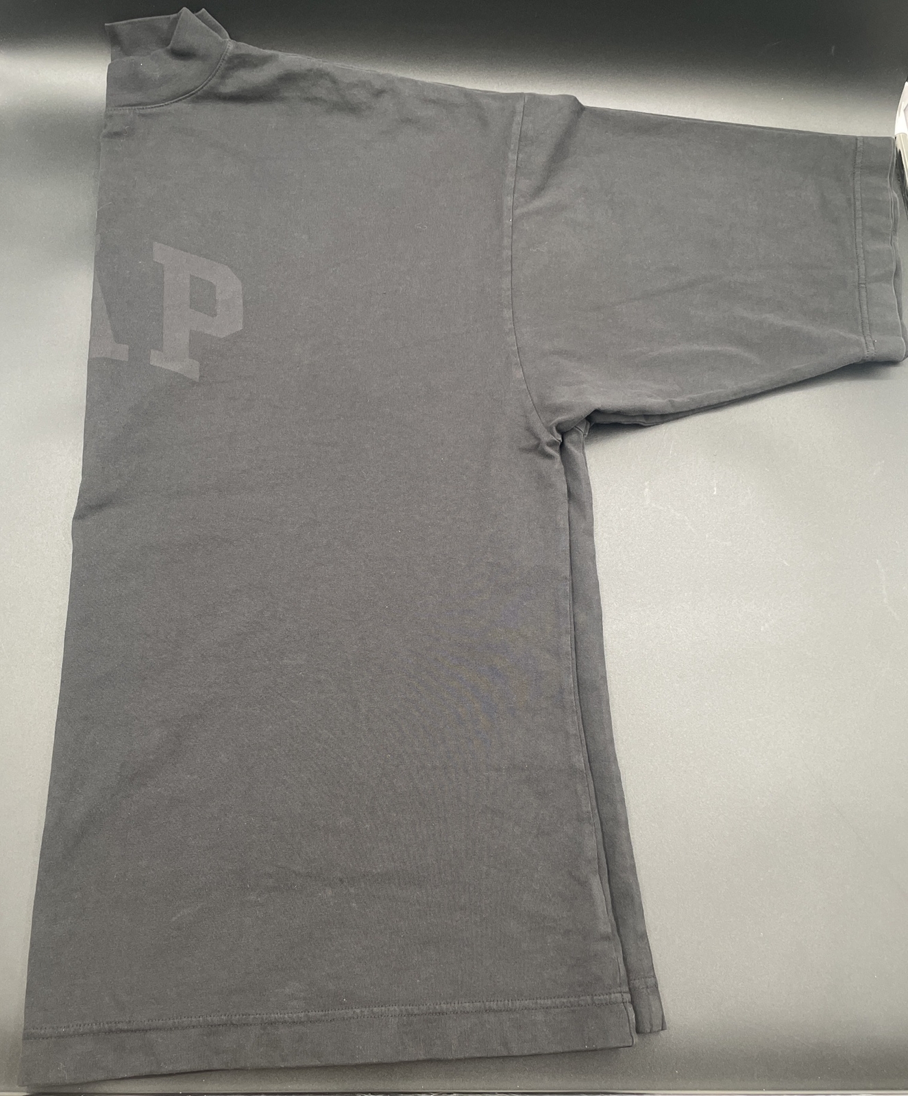 YEEZY YZY x Gap Engineered by Balenciaga Dove T Shirt Kanye Black Size Medium