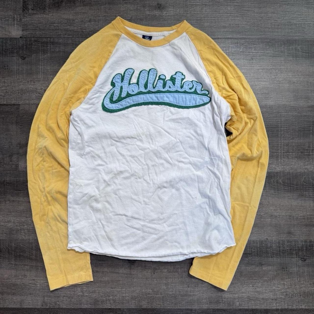 Vintage Y2K Hollister Long Sleeve Varsity Style Spellout Baseball Tee Size Small