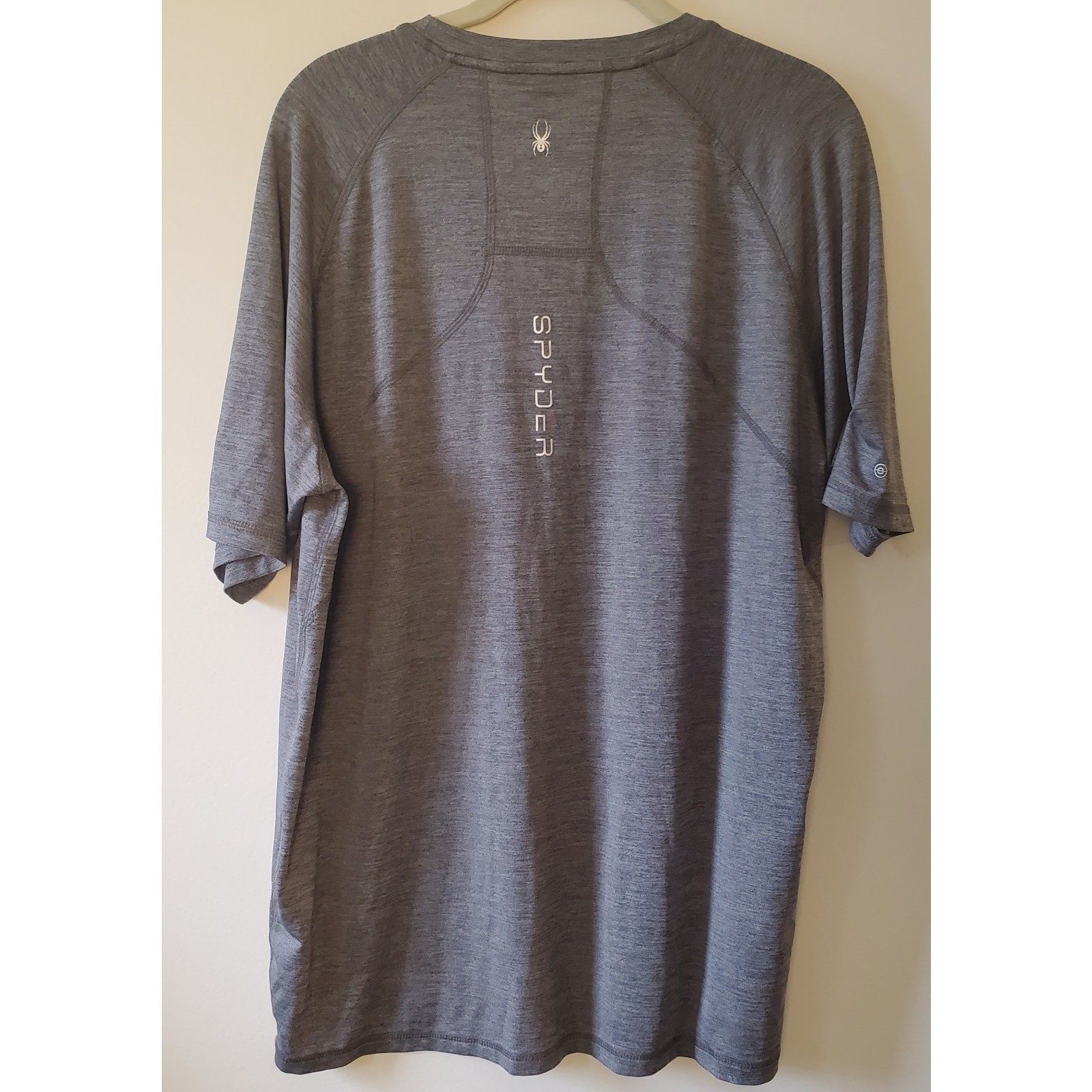 Spyder Swim Rash Guard UPF30+ Gray Mens Size L Short Sleeve Shirt Surf Swim Sun