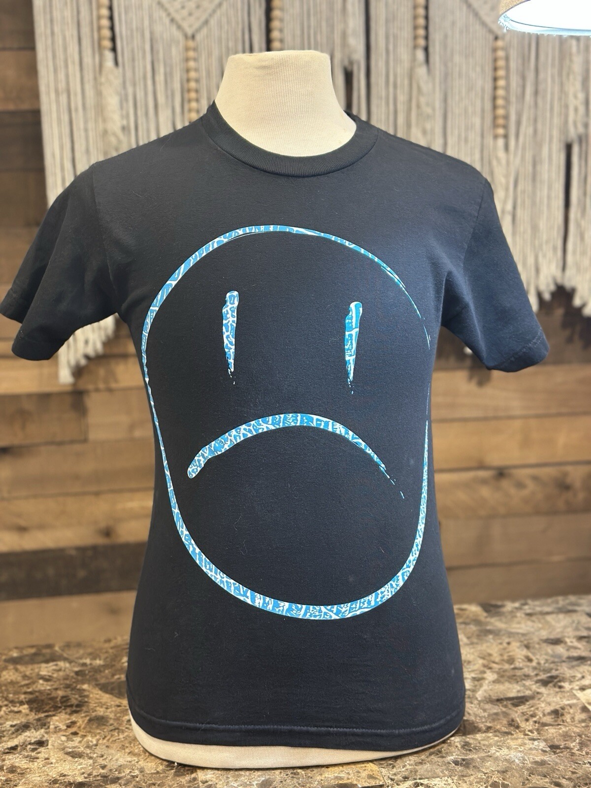 Rogue Status Frown Double Sided Spell Out Back Unisex Black T Shirt Size Small
