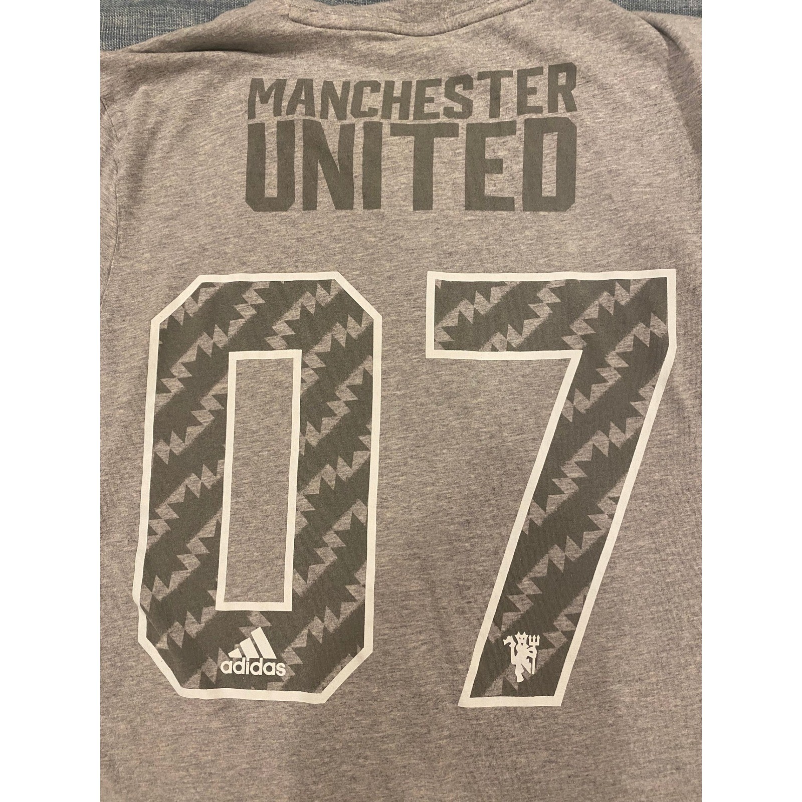 Adidas Manchester United Gray Graphic T-Shirt Mens Medium BQ2254 07 Soccer Tee