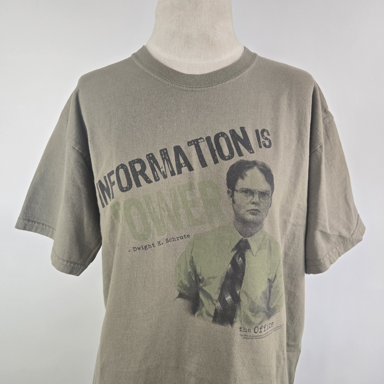 Vintage The Office NBC Licensed T-Shirt Dwight Schrute Y2K L TV Show Promo Tee