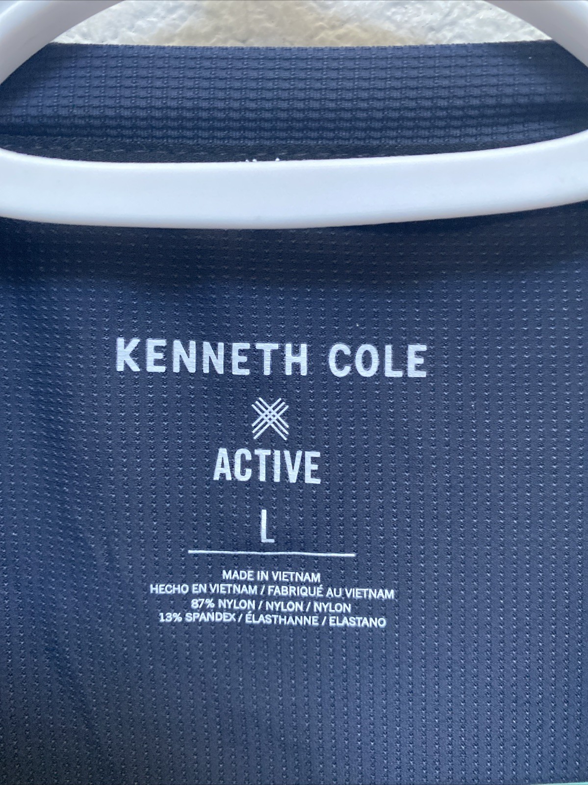 NEW Kenneth Cole Active Men’s Large Blackout Navy Blue Crew Neck T-Shirt Tech SS