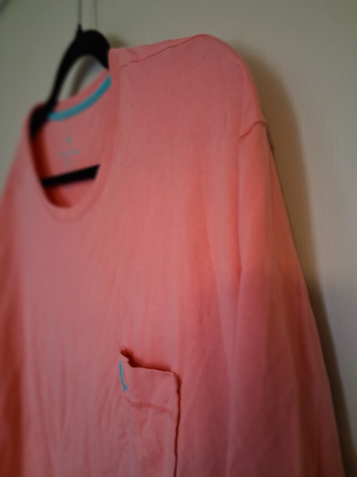 Tommy Bahama Men’s XXL Pink Short Sleeve Crew Neck Pocket Marlin Logo Tee