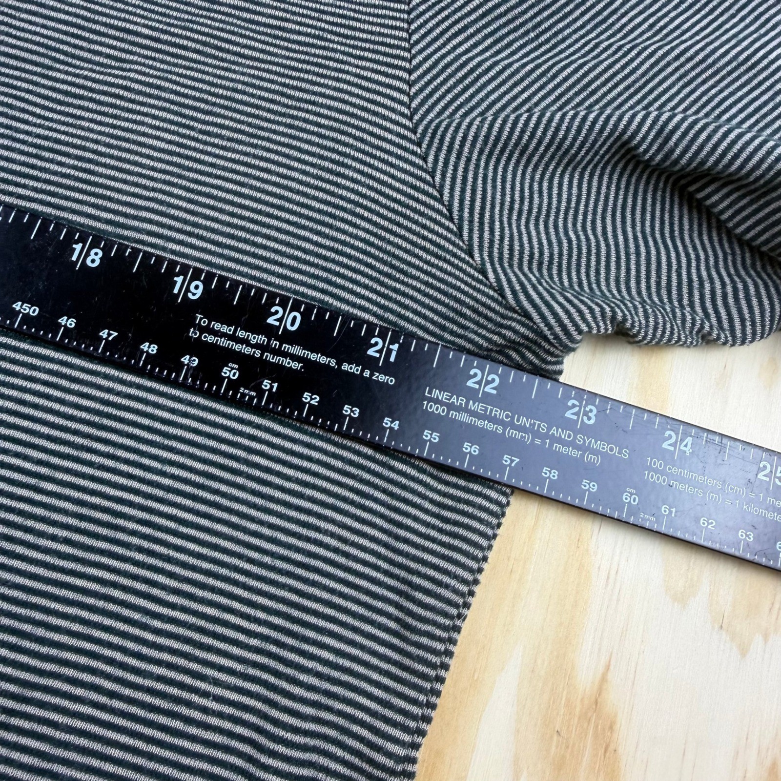 Armani Collezioni Men XXL (US L) Grey Striped Viscose Blend Short Sleeve T-Shirt