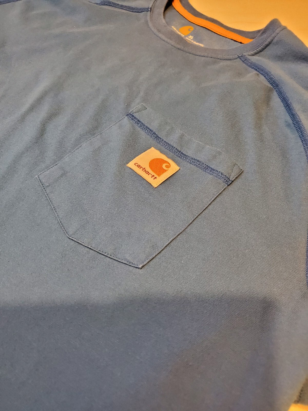 Carhartt T-Shirt Blue Short Sleeve Crew Neck Size XL Pocket 24×29.5 FADED AREAS