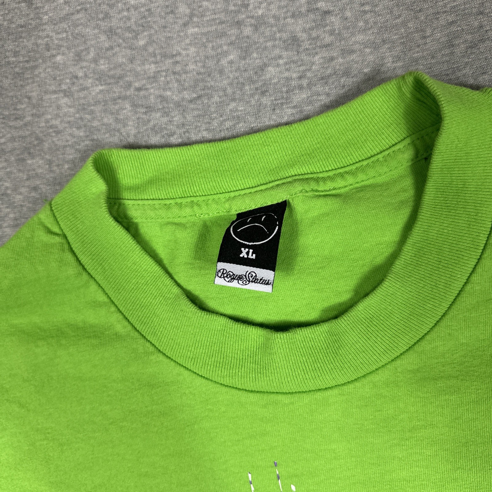 Rogue Status T Shirt Mens Extra LArge Green Frowny Smiley Y2K Skate Rob Dyrdek