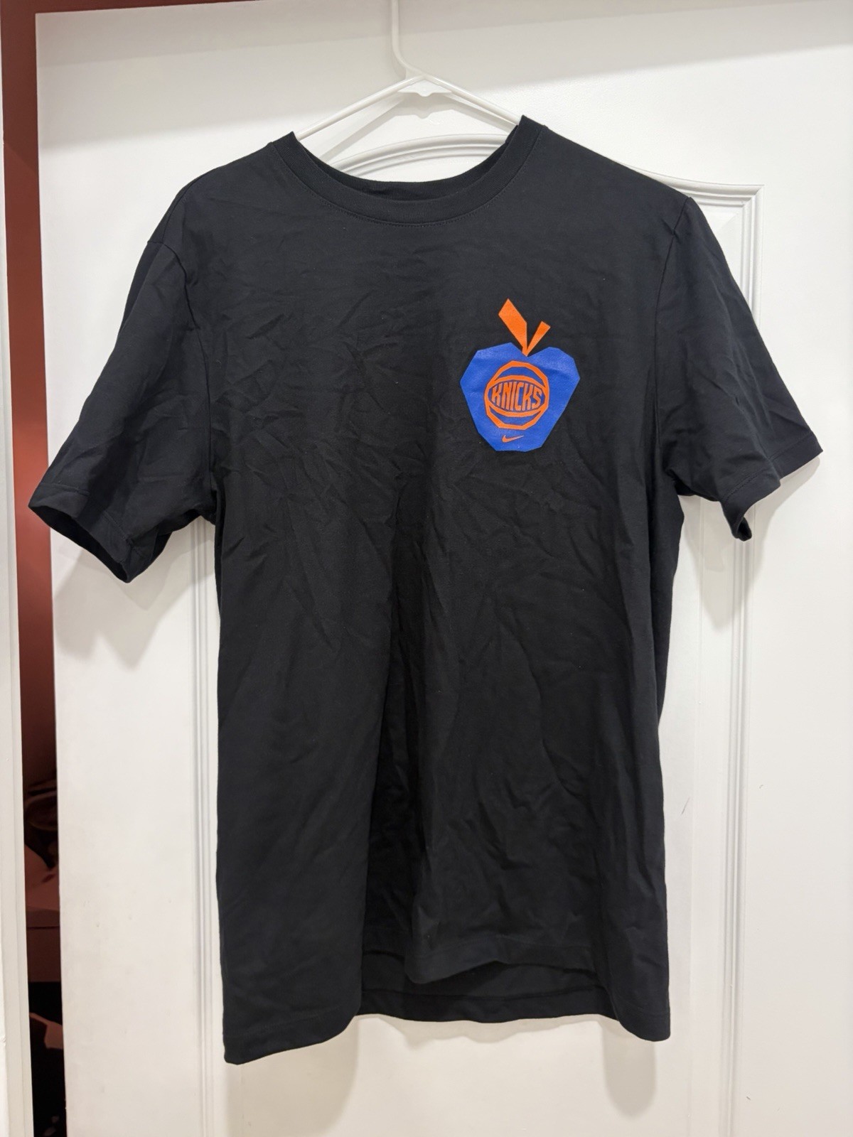 Sizes M & L | EXCLUSIVE New York Knicks Black Apple Tee | SOLD IN NIKE TRUCK