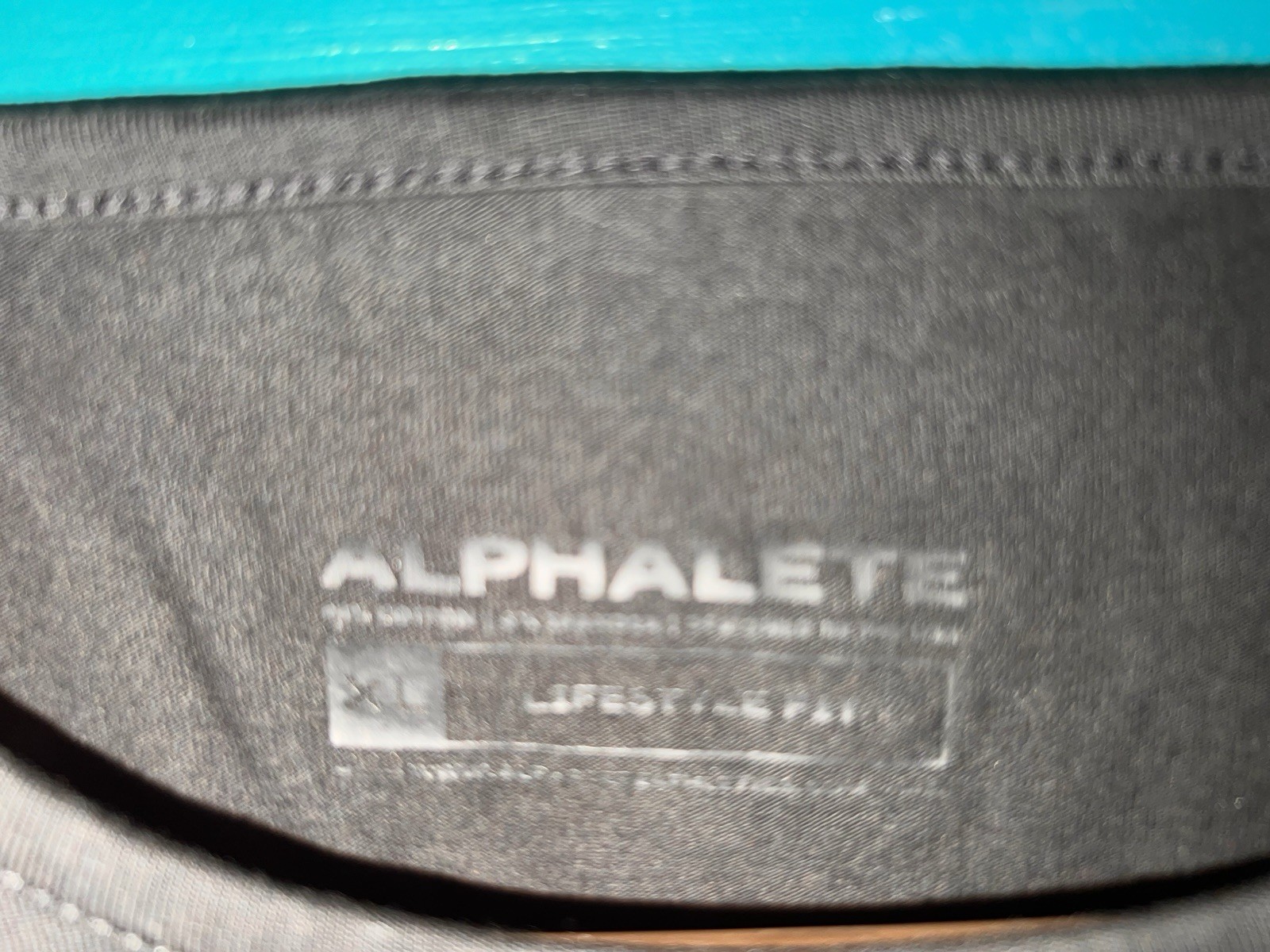 Men’s XL Alphalete Lifestyle Fit TShirt Black Short Sleeved Scoop Neck