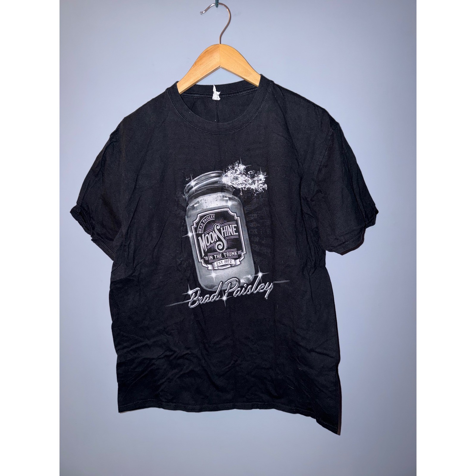 Brad Paisley Moonshine in the Trunk Tour T-Shirt Mens Large Black Concert Tee
