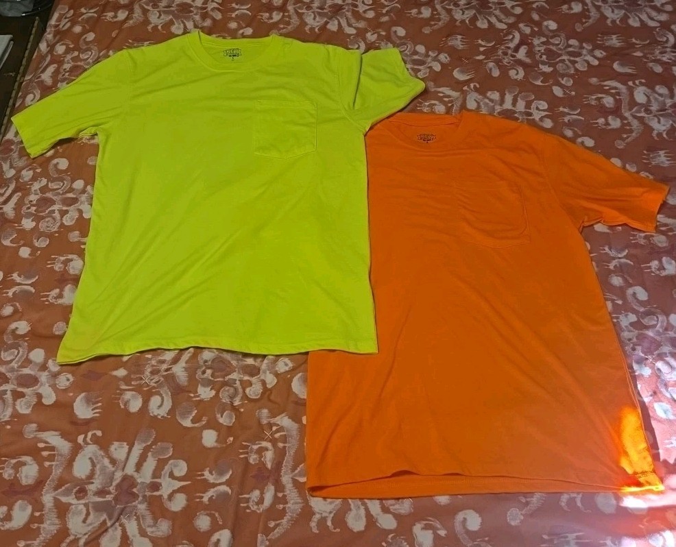2 KEY MEN’S HI VIS YELLOW & ORANGE SAFETY T-SHIRTS Size MED