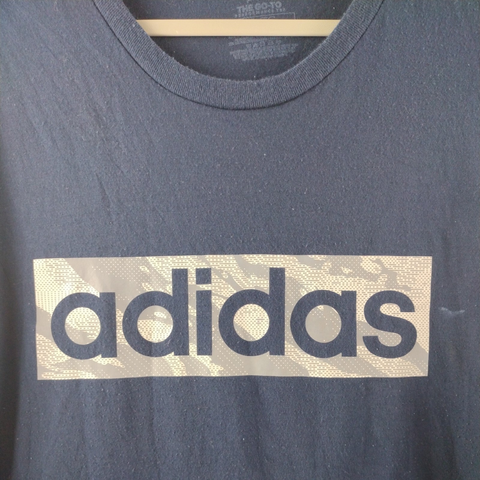 Adidas Men’s XL The Go To Performance Tee Short Sleeve Crew Neck Blue Logo