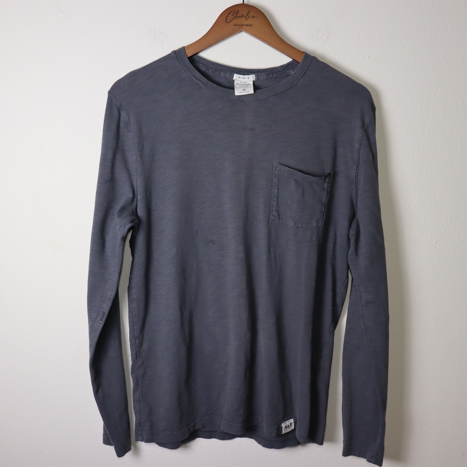 Abercrombie & Fitch Long Sleeve Pocket Tee Gray