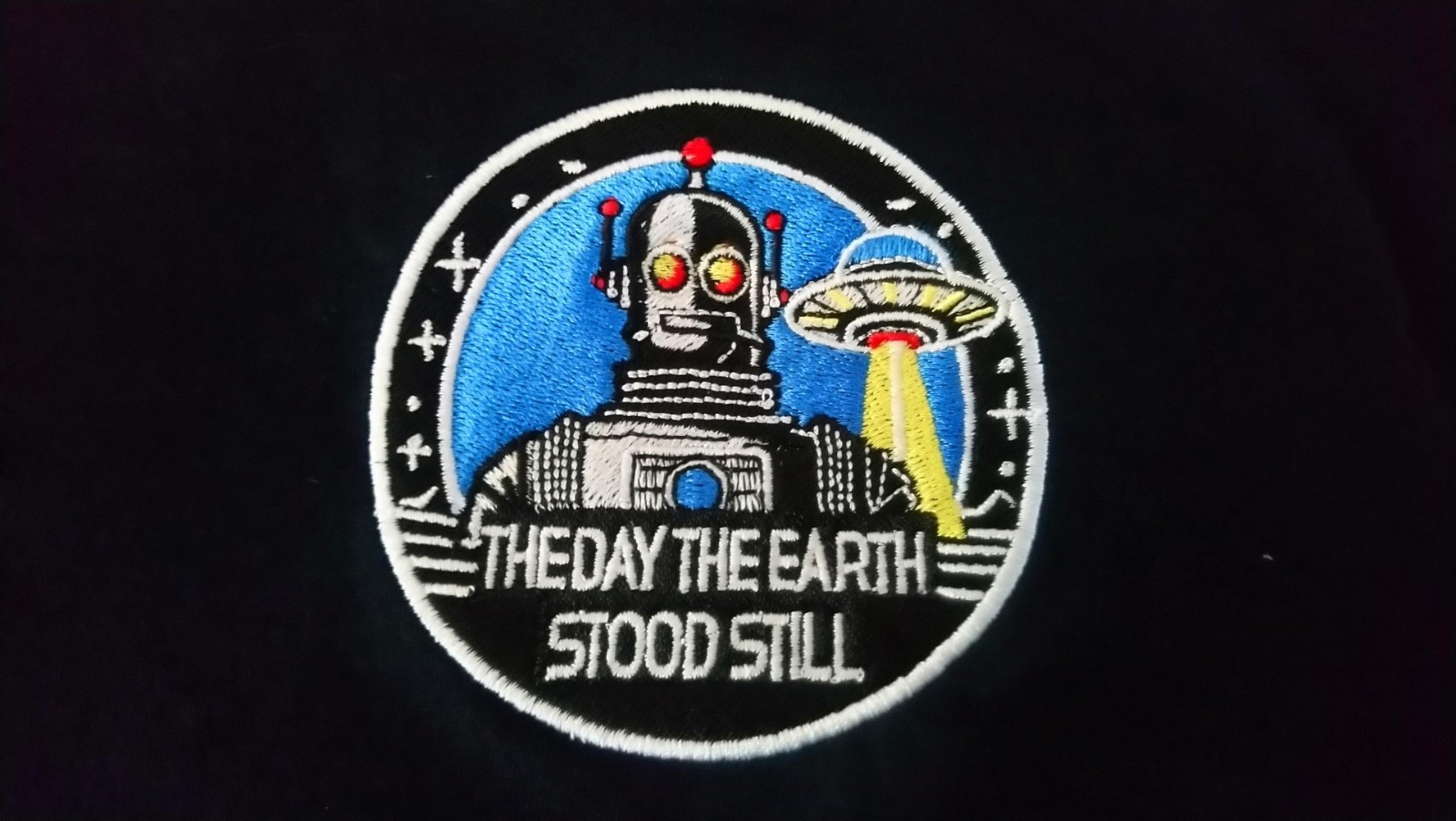 THE DAY THE EARTH STOOD STILL T-SHIRT
