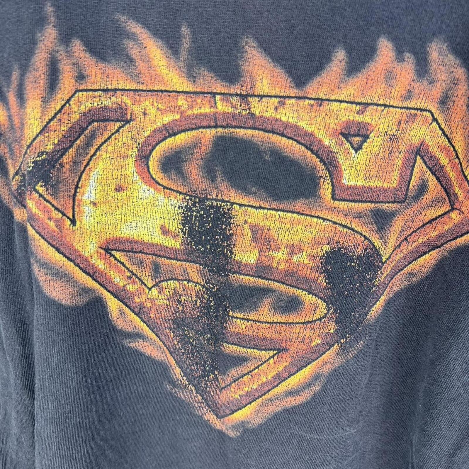 Super faded Superman black tee with flame design large / XL