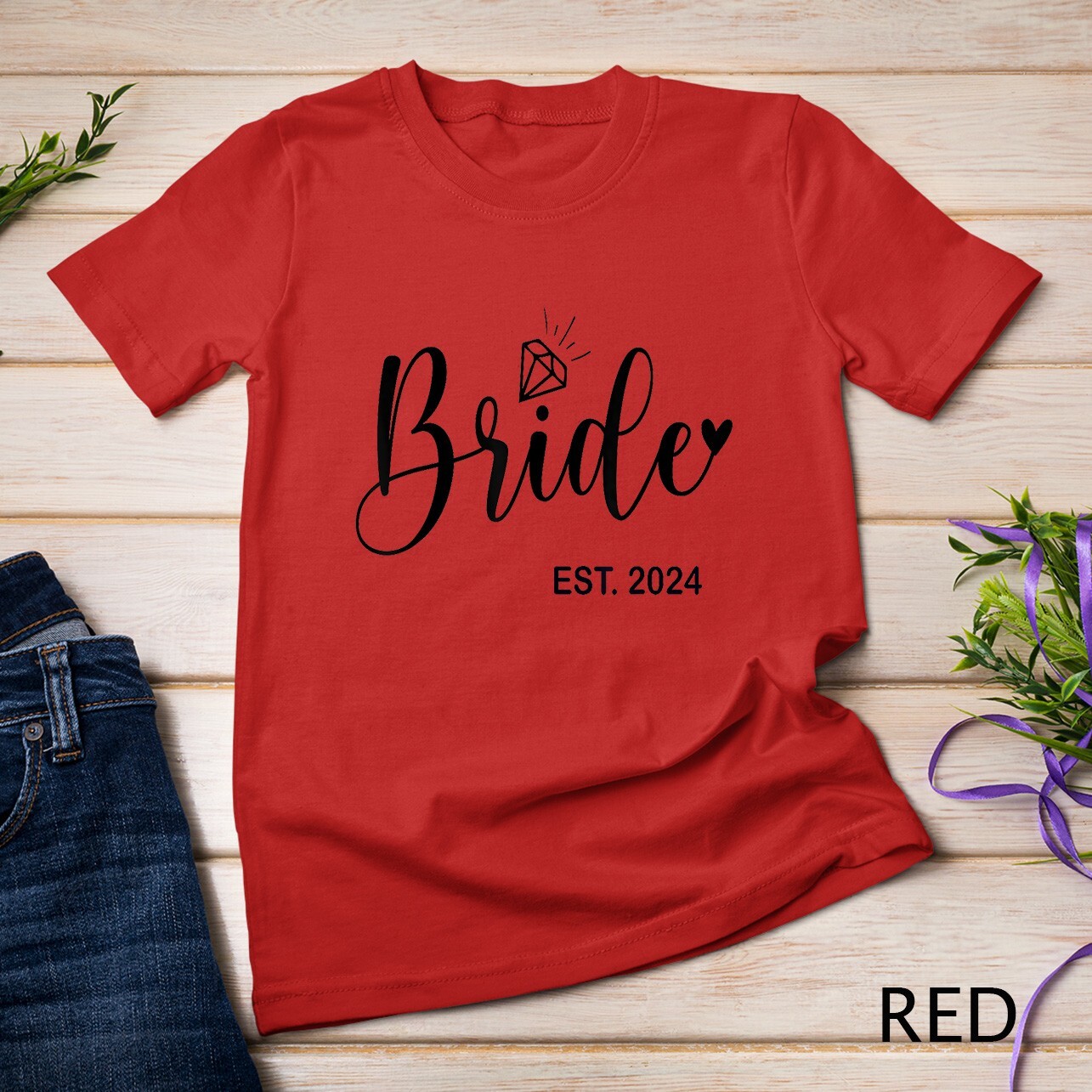 Bride Est. 2024 Bridal Wedding Matching Gifts Woman T-Shirt Unisex T-shirt