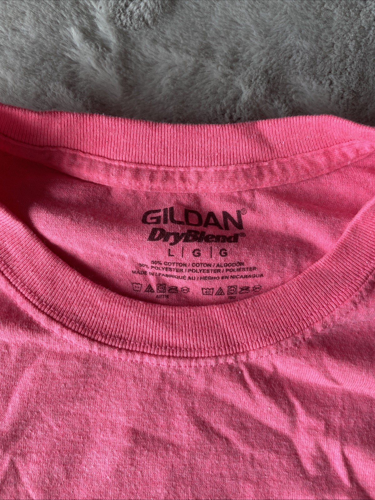 Neon Pink “Guchi” screen printed t shirt size Large Soft Worn Street Art