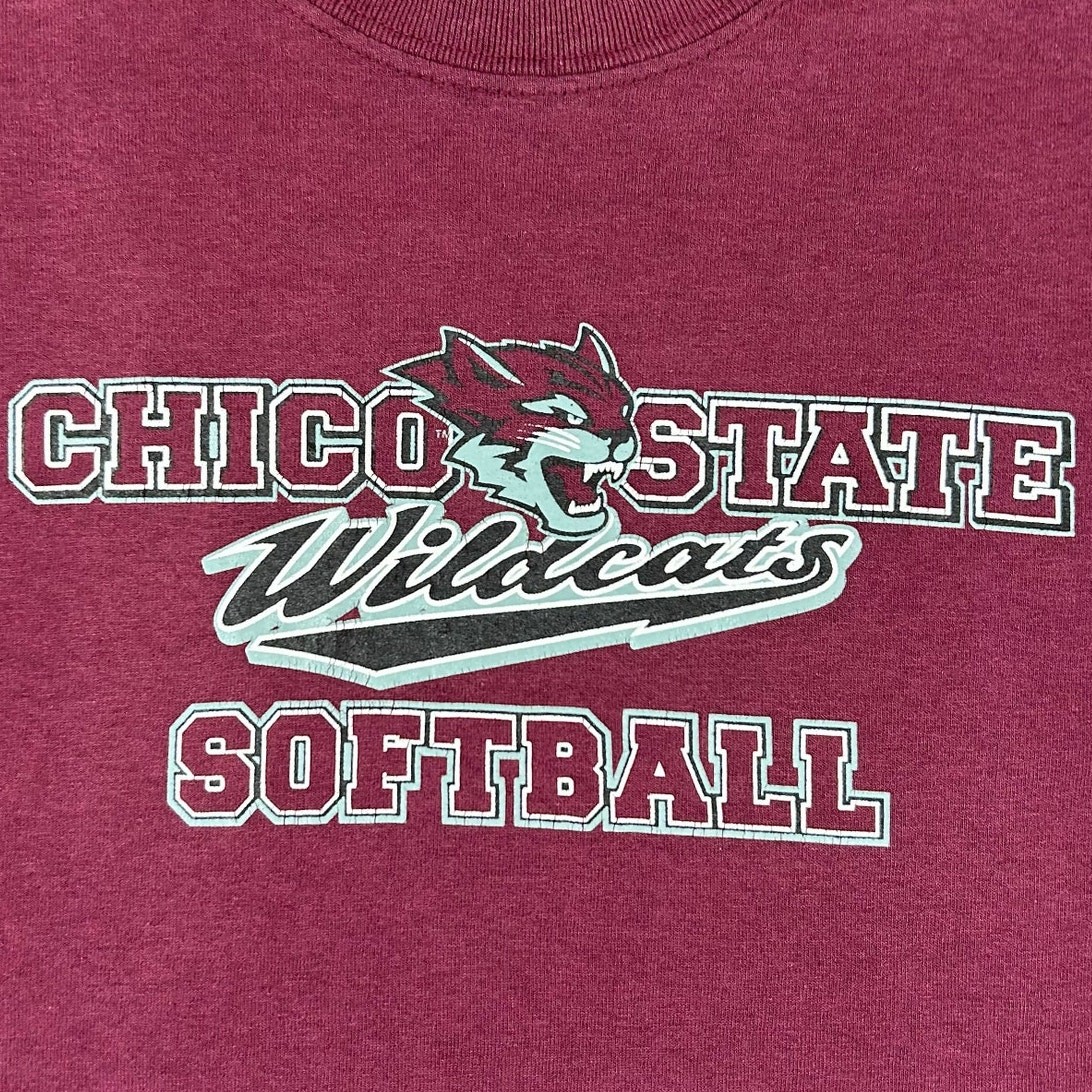 Chico State Wildcats Softball Graphic T-Shirt Short Sleeve Tee Red Mens Size L