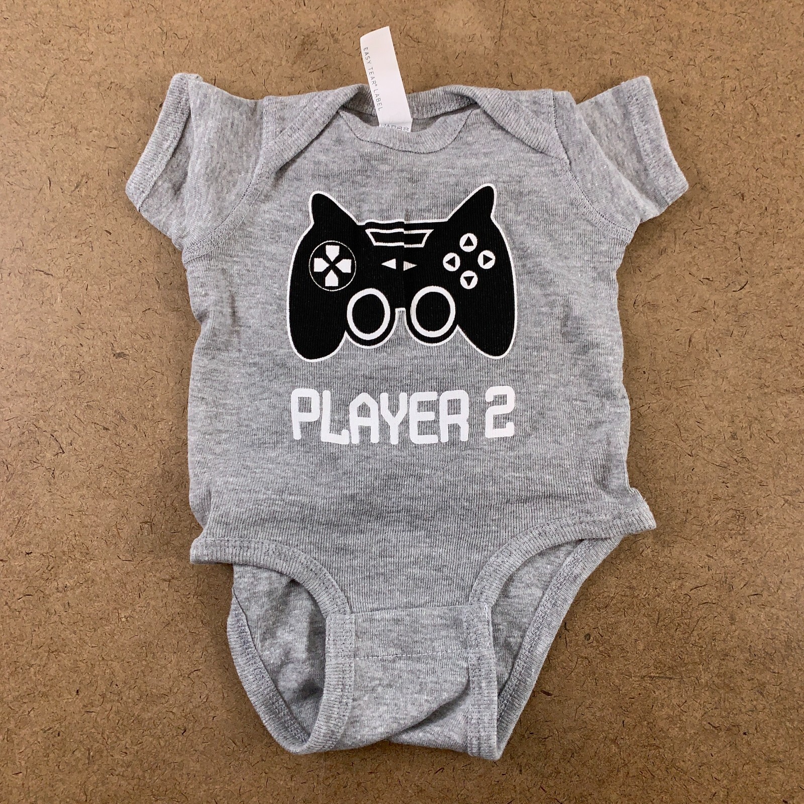 Adult Medium & Newborn Gaming Player One Player Two T-Shirt & Bodysuit Set New