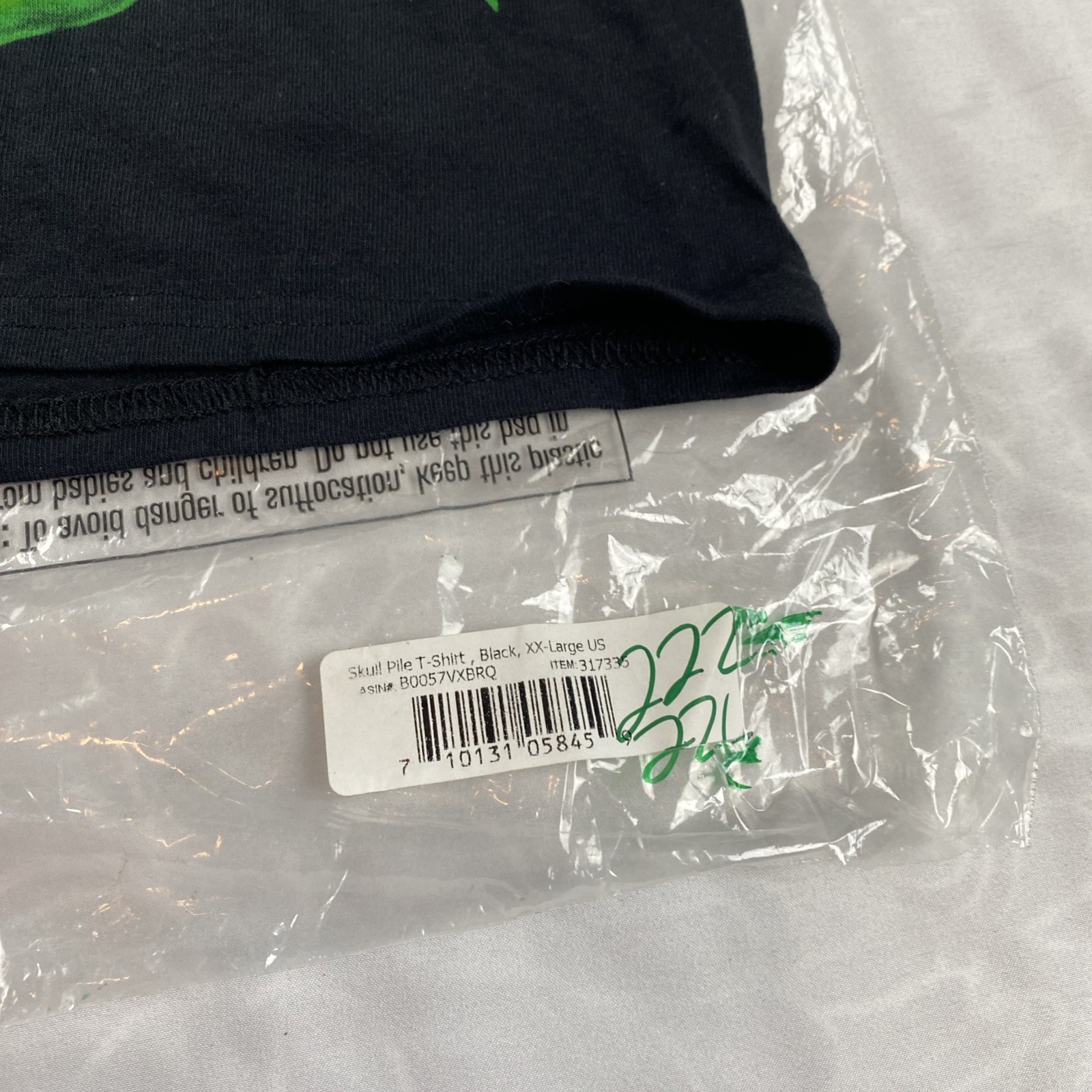 Liquid Blue Men’s 2XL Green Skulls T-Shirt 2017 NEW