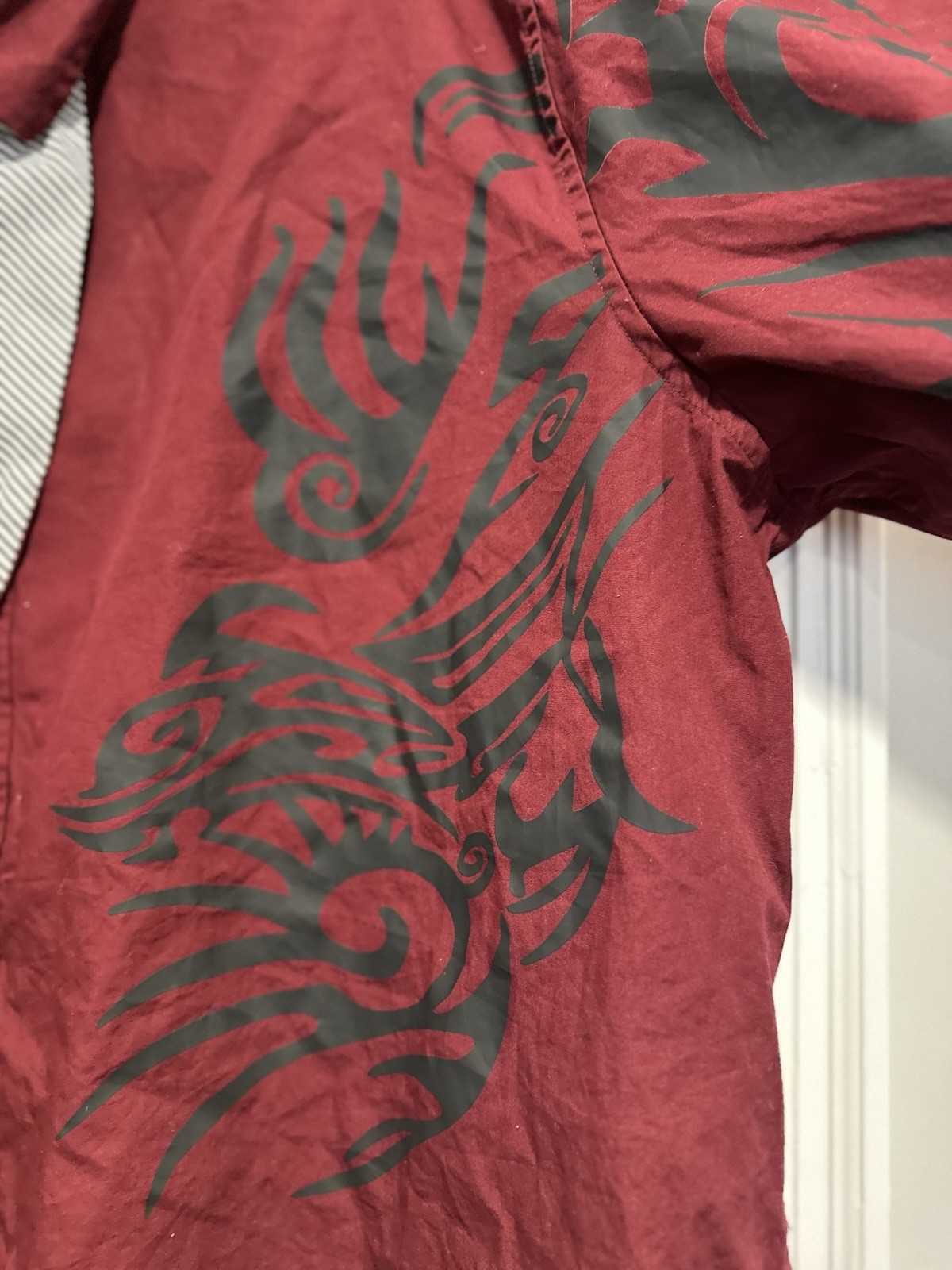 Coofandy mens Sz: 3xl Causal Button Up Dress shirt Maroon black tribal graphic