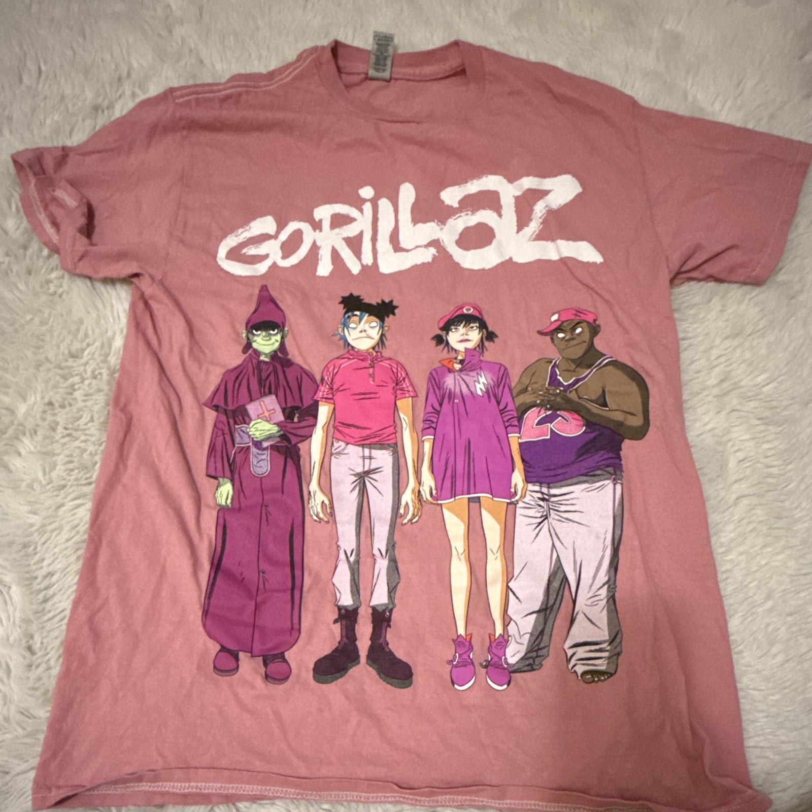 Gildan Heavy Cotton Gorillaz Graphic Logo Pink/Black M Crew Neck T-Shirt