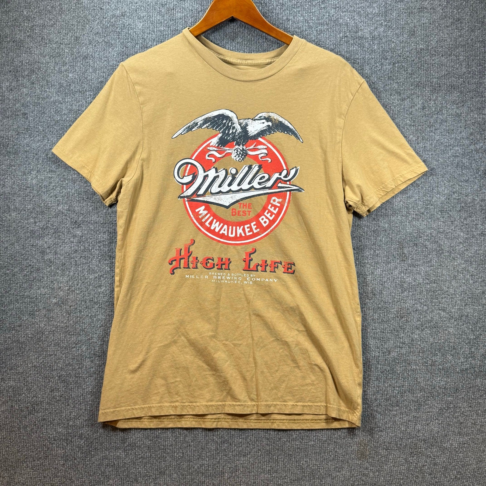 Miller High Life T-Shirt Men’s M Beige/Tan Graphic Print Beer Party Casual