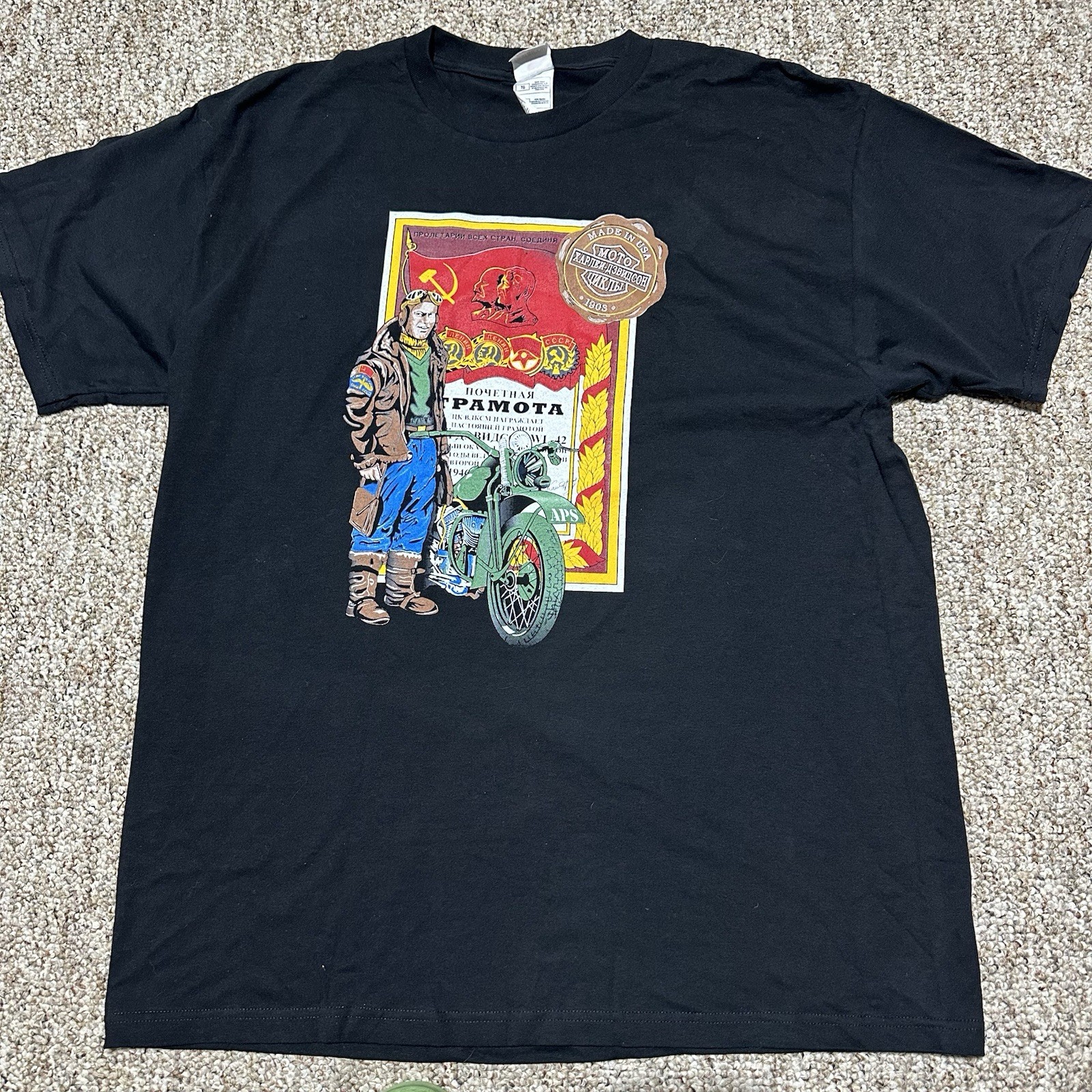 Men’s XL Motorcycle Biker Theme Graphic Tee Moscow Russia Fruit of the Loom