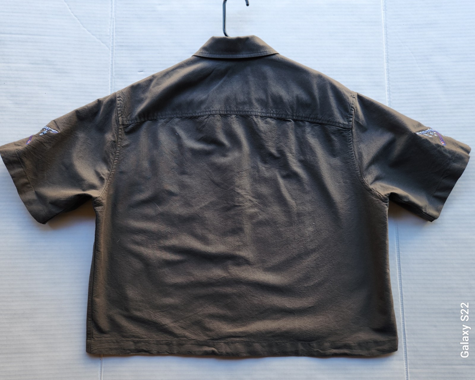Urban Outfitters Men’s Apparel Dark Olive Woven Top Polo Shirt – Size: Medium