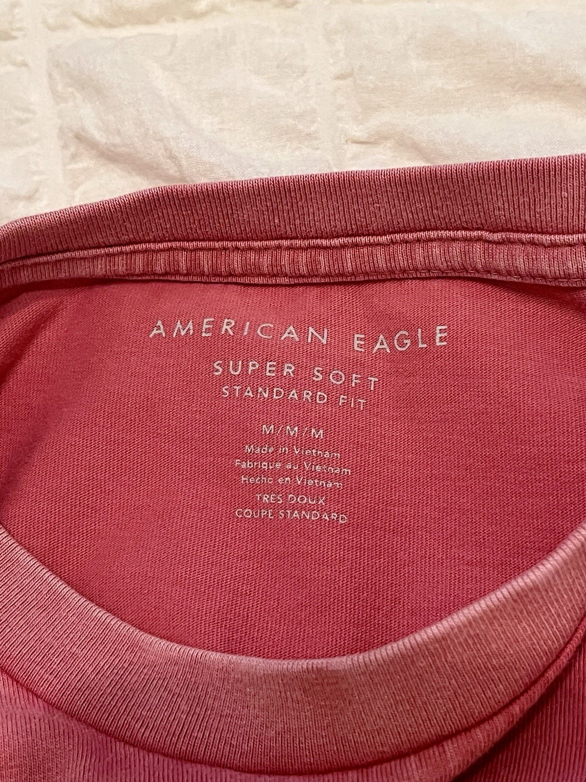 American Eagle Super Soft Men’s Pink Graphic Logo Crew Neck T-Shirt, M