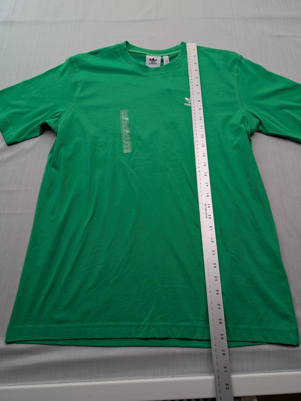 New Men’s Adidas Trefoil Essentials Tee Shirt Size Medium Mens Energy Green