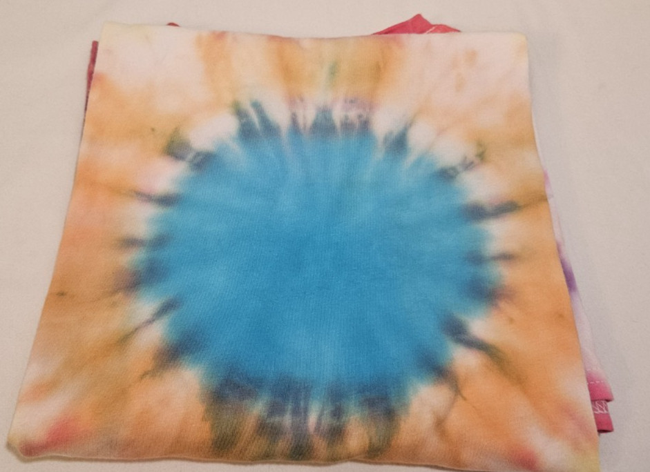 Handmade Tie Dye V‑Neck T‑Shirt Men’s Size M Boho Streetwear Festival Top