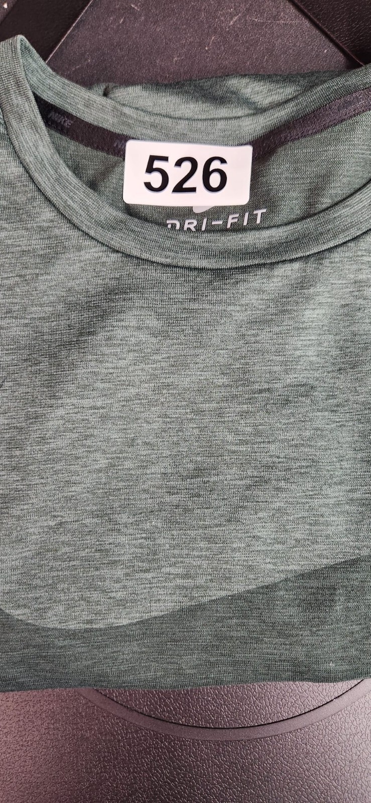Nike Dri Fit Breathe Tee Shirt Mens Medium Green Swoosh Graphic Gym Training