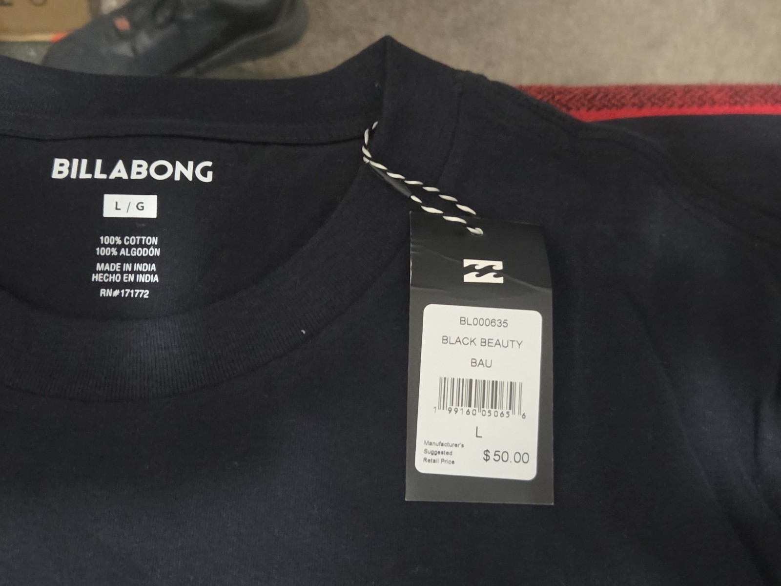 NWT Billabong Men’s Large Blk Graphic T-Shirt