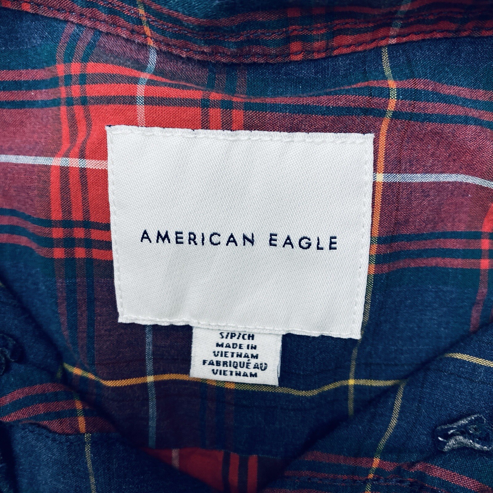 American Eagle Shirt Red Blue Plaid Classic Fit Men Small 100% Cotton Americana