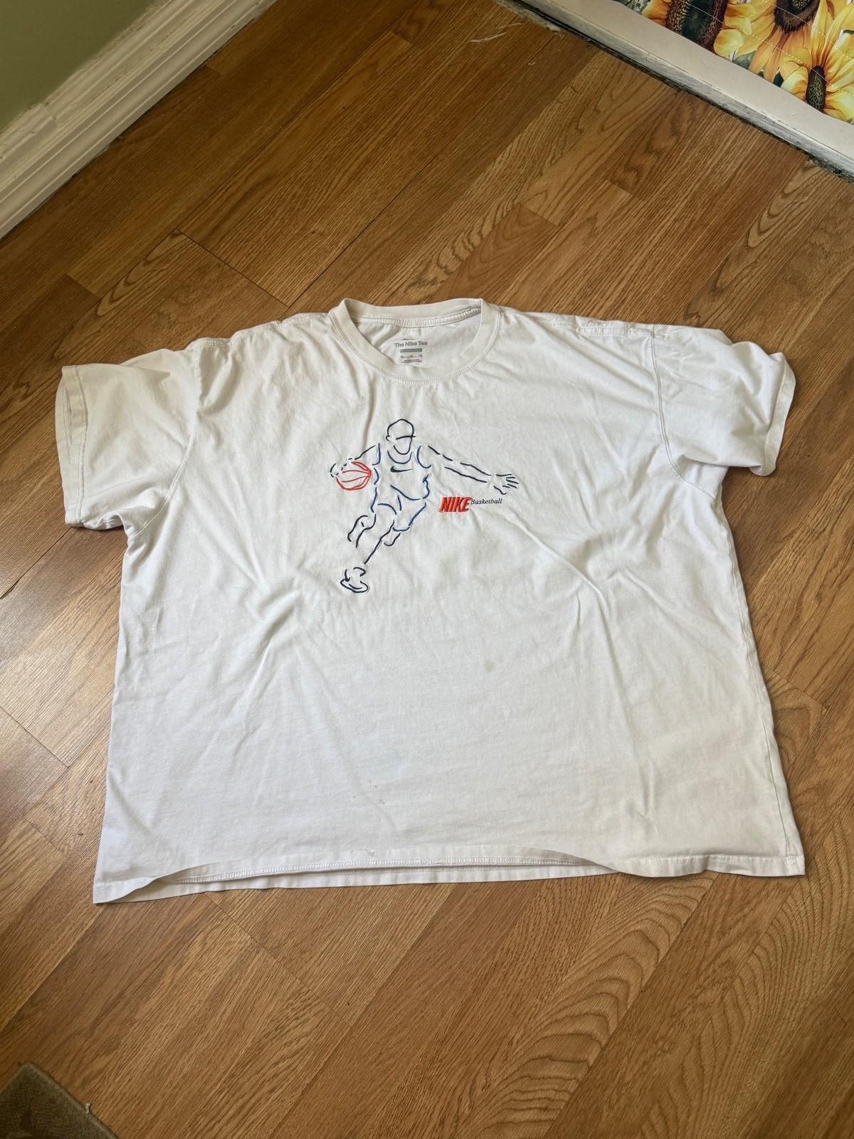 Nike Basketball The Nike Tee White Graphic T-Shirt Size XL
