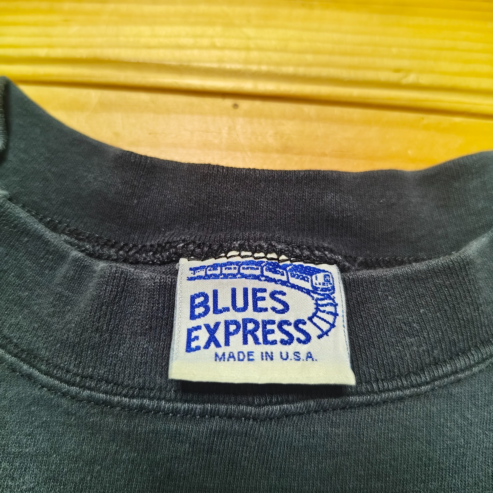 Vintage 90s Blues Express Minimalist Single Stitch Pocket Muscle Shirt USA Large