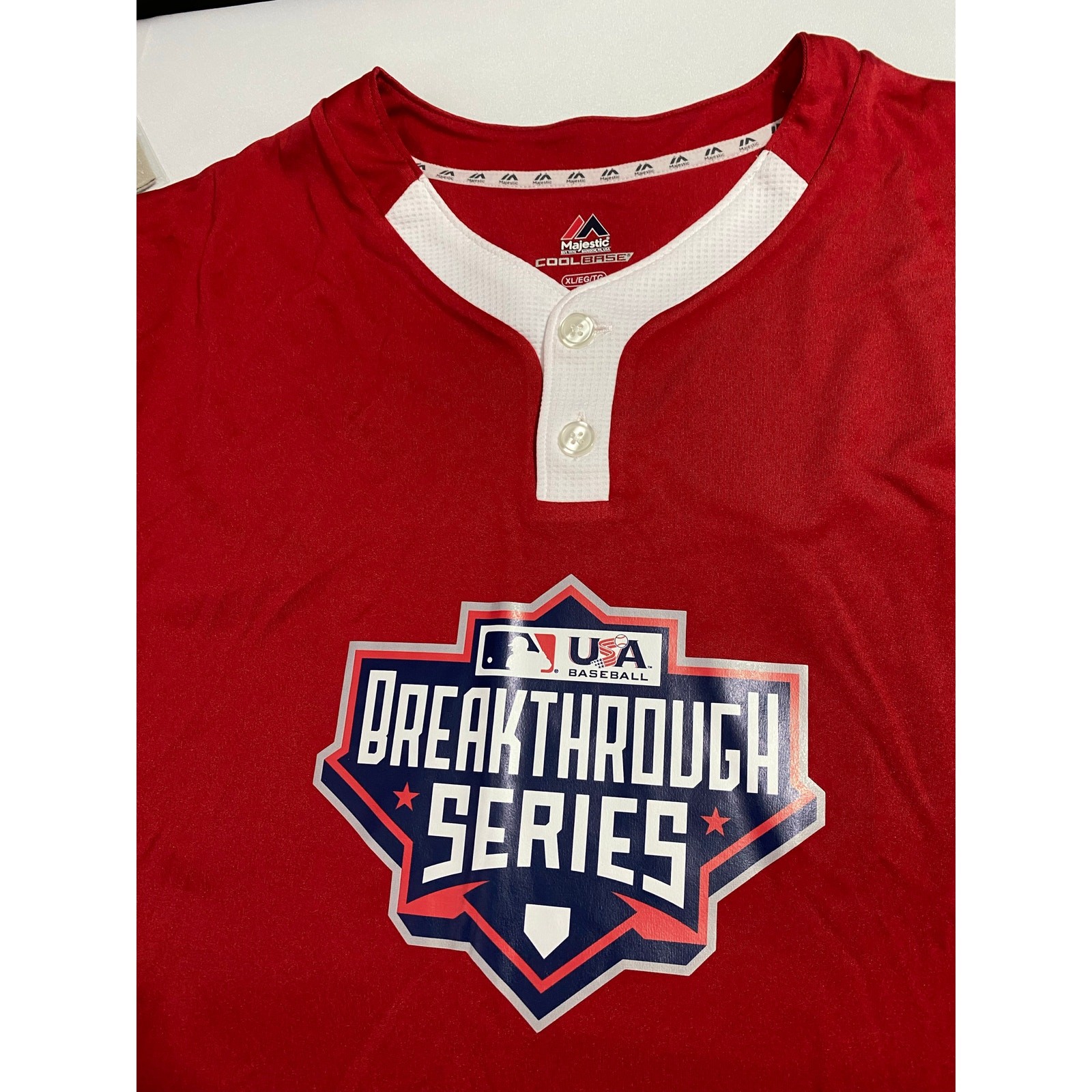Majestic Men’s Cool Base Baseball Jersey – MLB #24 – Size XL